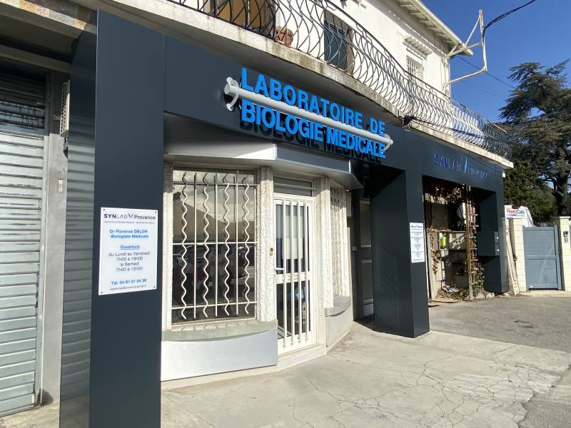 Fabrication d'enseignes pour laboratoire Synlab à Septèmes-les-Vallons